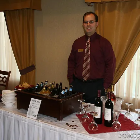 Best Western Plus Hannaford Inn & Suites 