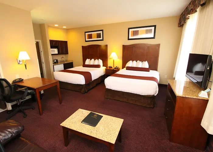 Best Western PLUS Hannaford Inn&Suites