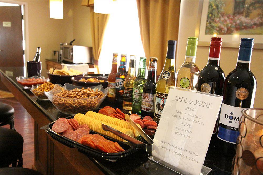 Western Hannaford Inn&suites Kenwood