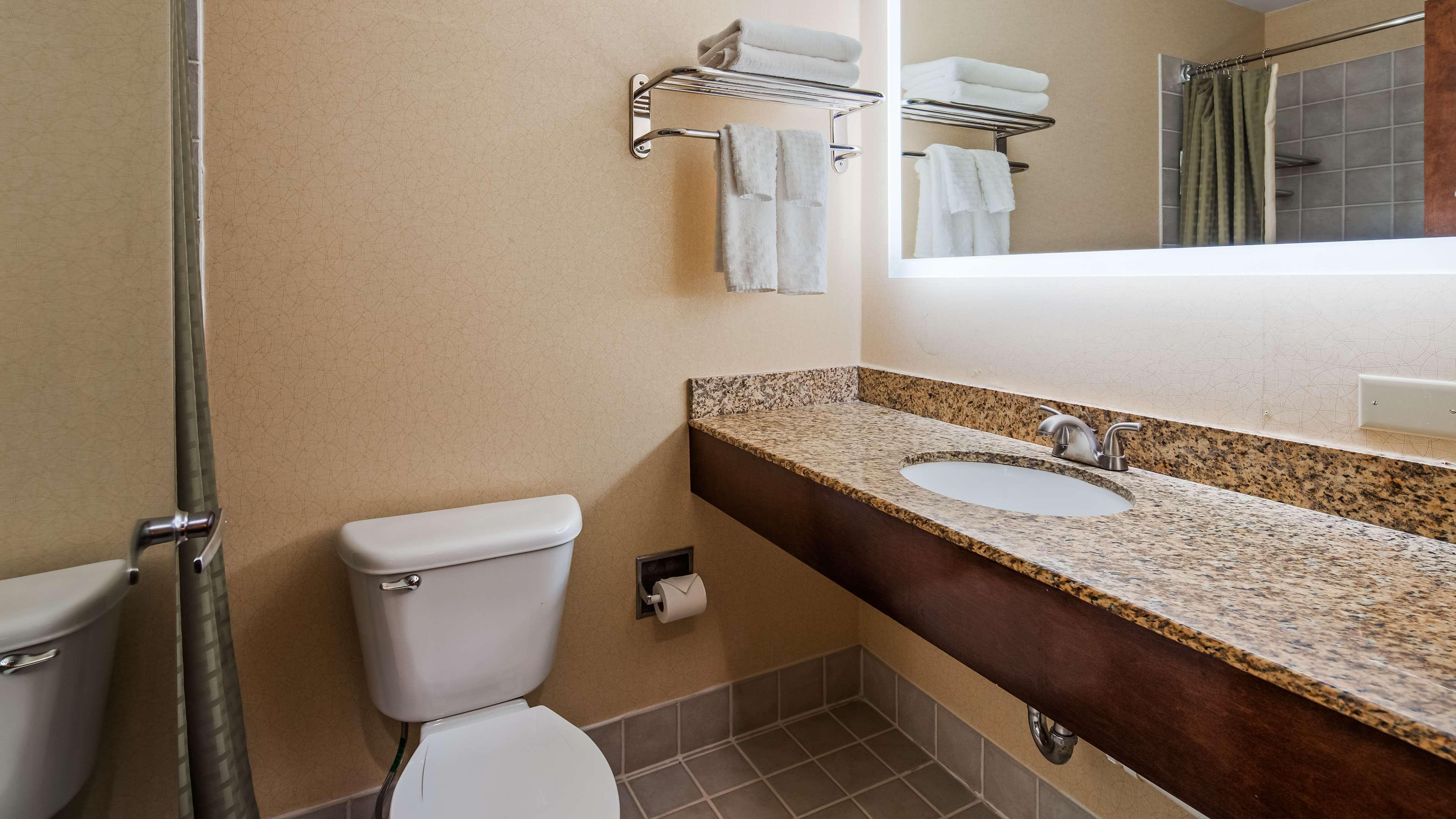 Western Hannaford Inn&suites 3*
