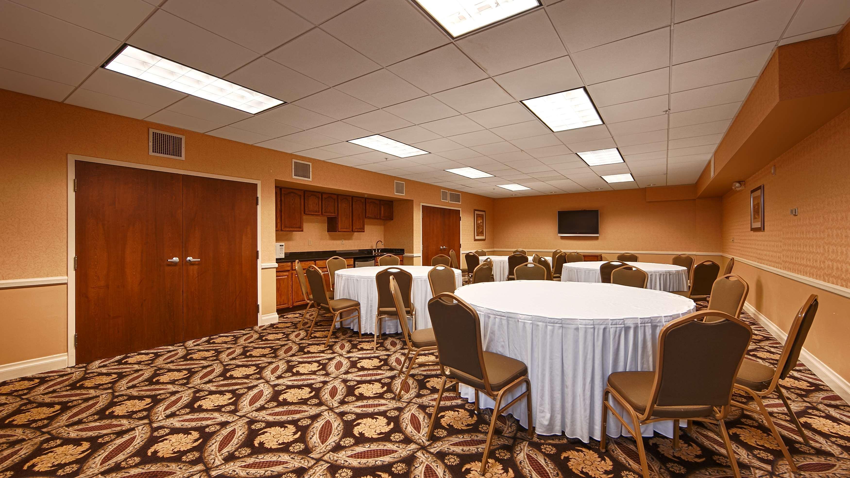 Best Western Plus Hannaford Inn&suites Cincinnati