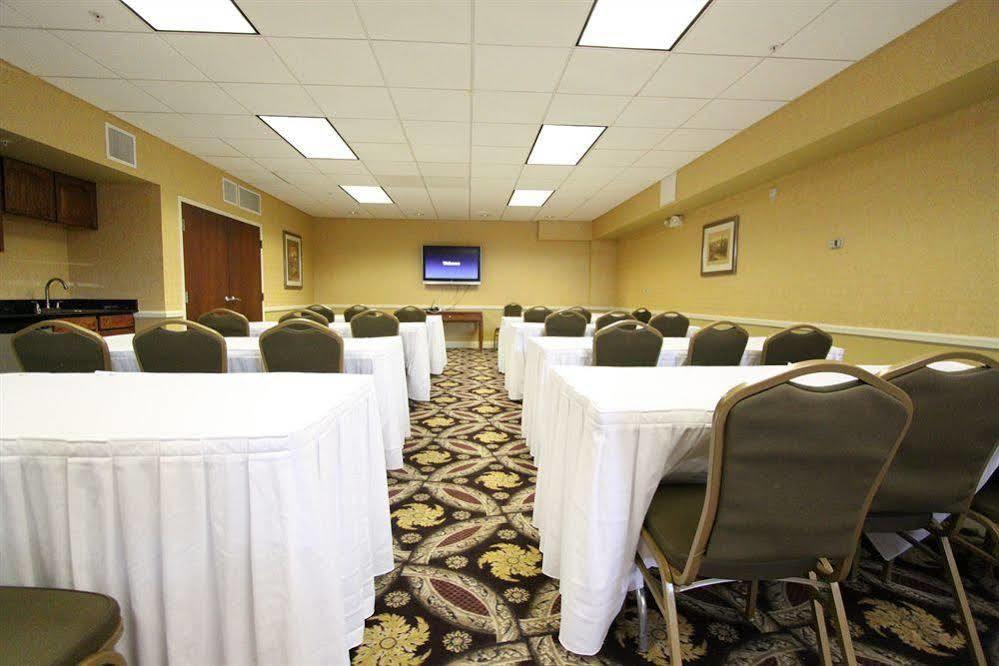 Western Hannaford Inn&suites Hotel