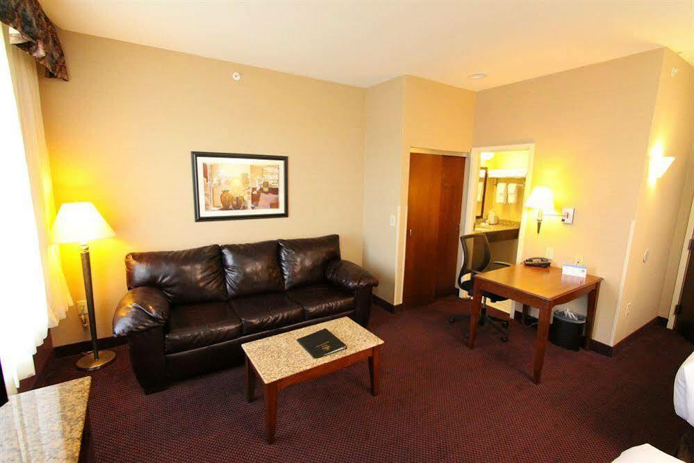 Hotel Western Hannaford Inn&suites 3*