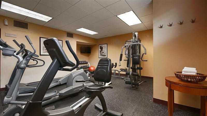 Western Hannaford Inn&suites Kenwood
